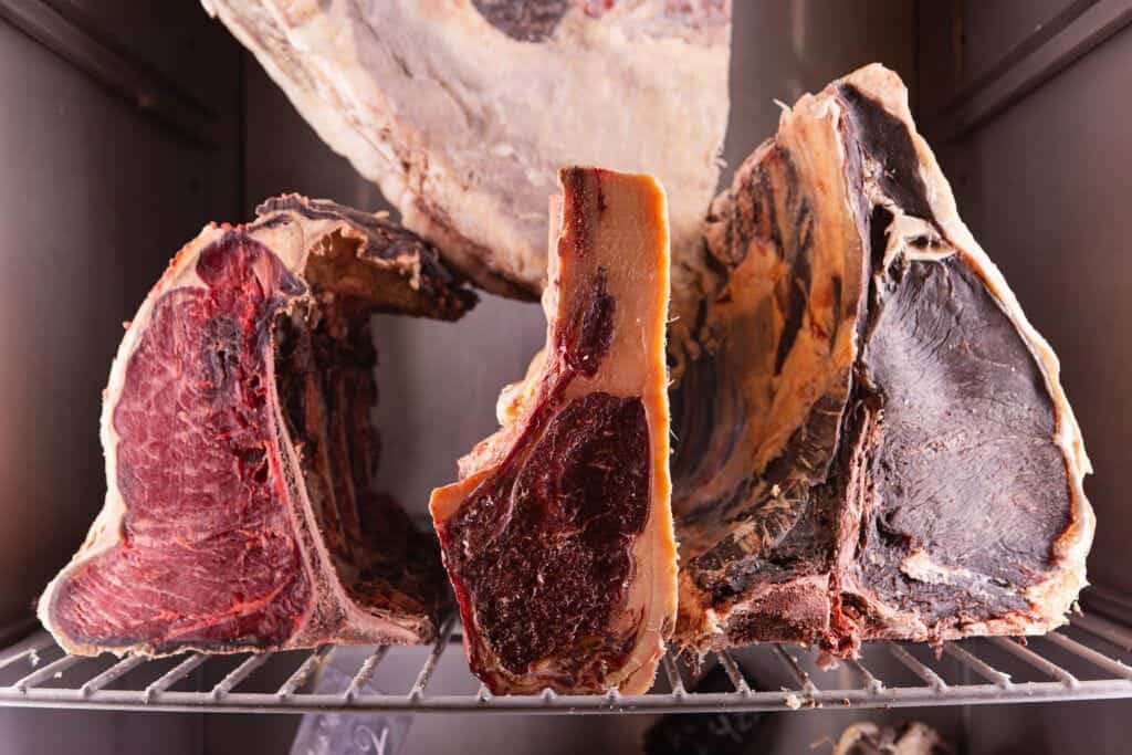 longes dans la machine horizontale de maturation de la viande viande de première qualité aurocha